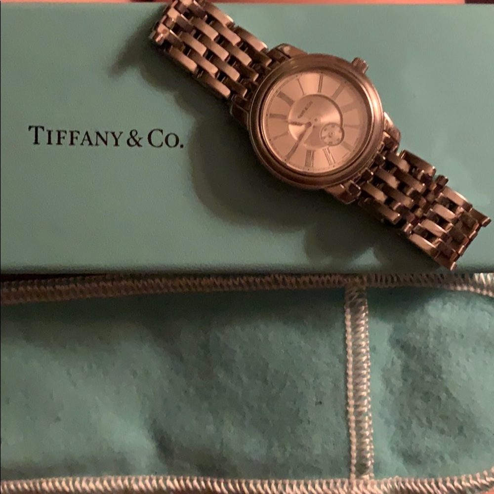 Watch - Picture 2 of 2